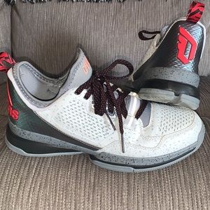 Men's Athletic Basketball Shoes - Gray with Red Accents